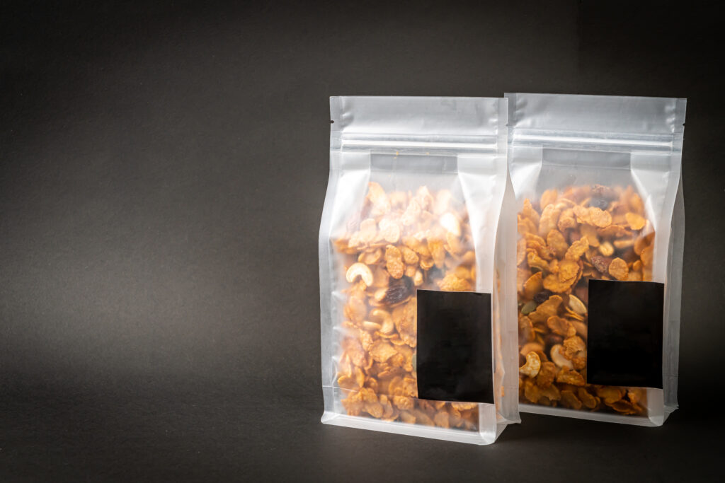 ถุงซิปล็อคขุ่น ใส่คอนเฟค